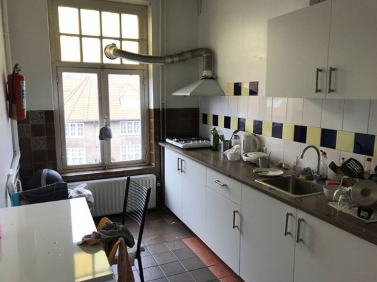 Tijdelijke studentenkamer (16m²) naast station - Afbeelding 6