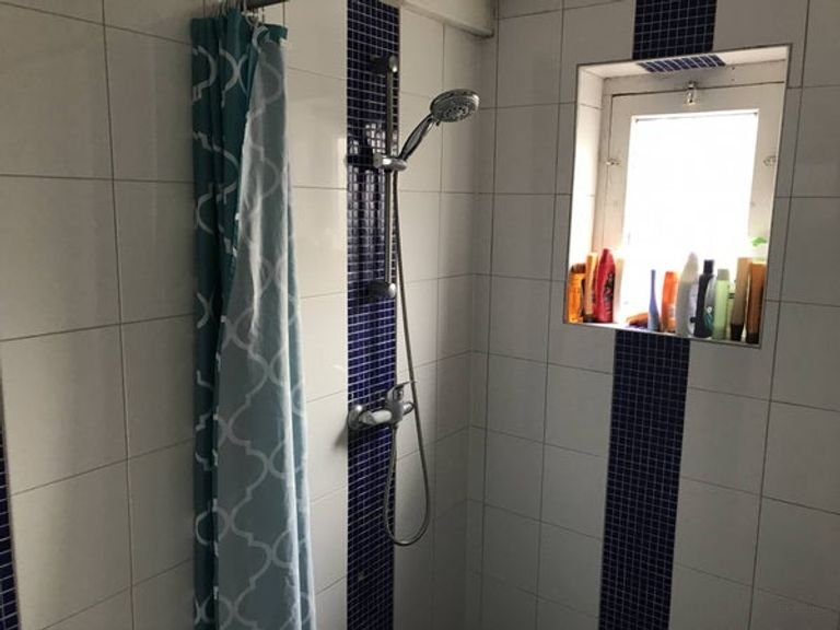 Tijdelijke studentenkamer (16m²) naast station - Afbeelding 8