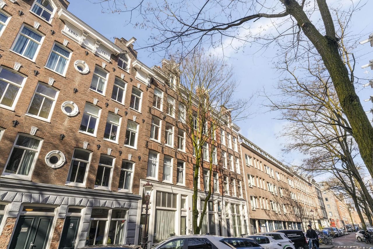 Bright 1-bedroom apartment with sunny balcony in Oud-West - Image 13