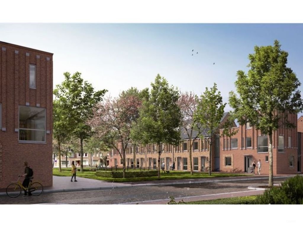 Townhouse of 134 m² with patio garden in Helmond city center - Image 1