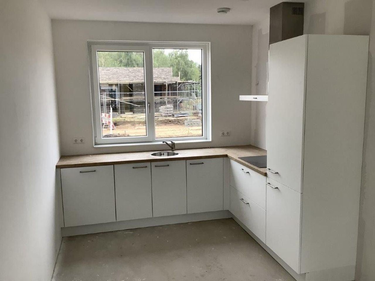 Modern family home (120m²) with garden in Haanrade - Image 3