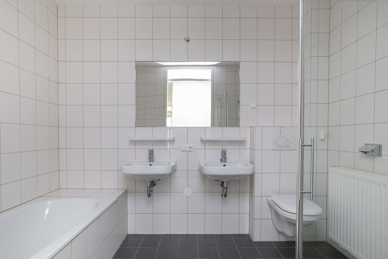 100m² apartment in Kronehoef - Image 16