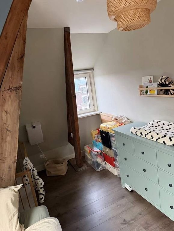 2-bedroom apartment with skyline views - Image 12