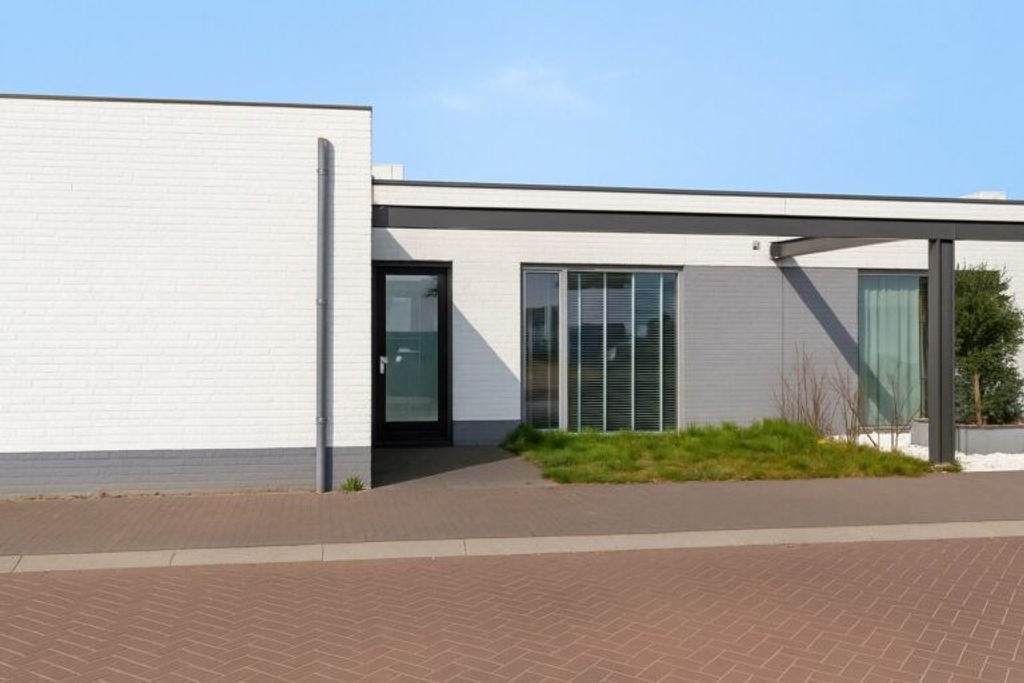 A+++ house with garage in Tilburg - Image 1