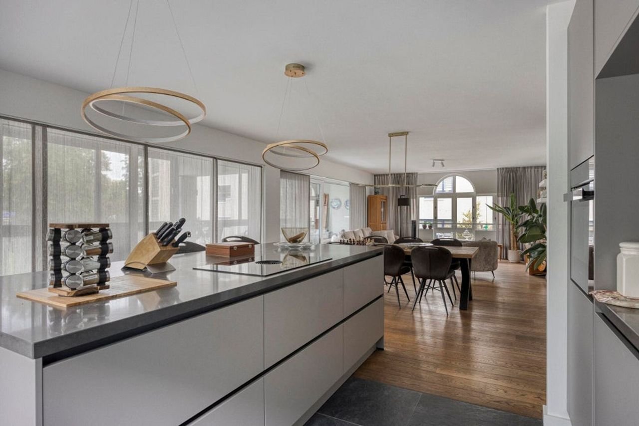 Renovated and furnished apartment (116 m²) in Tilburg - Image 10