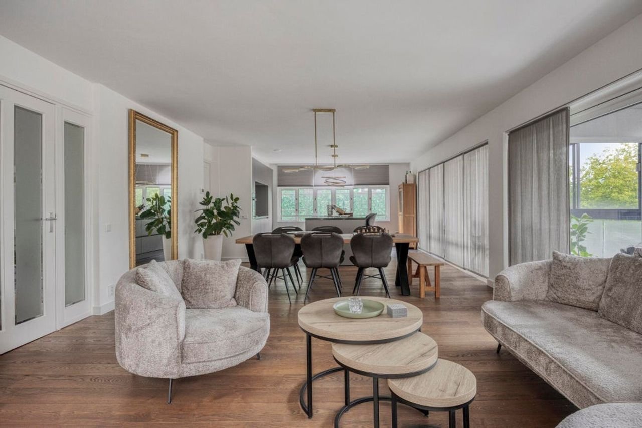 Renovated and furnished apartment (116 m²) in Tilburg - Image 5