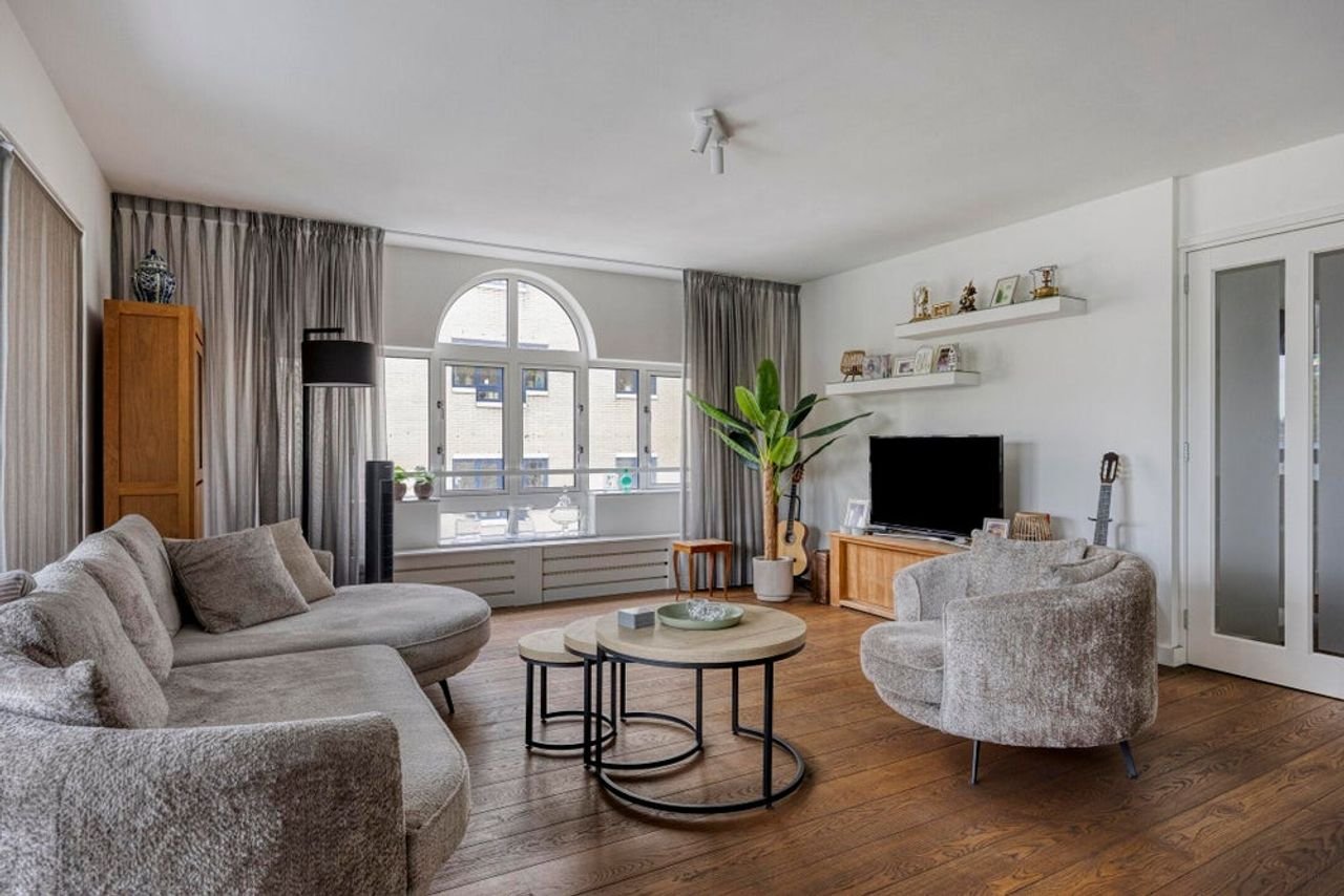 Renovated and furnished apartment (116 m²) in Tilburg - Image 6