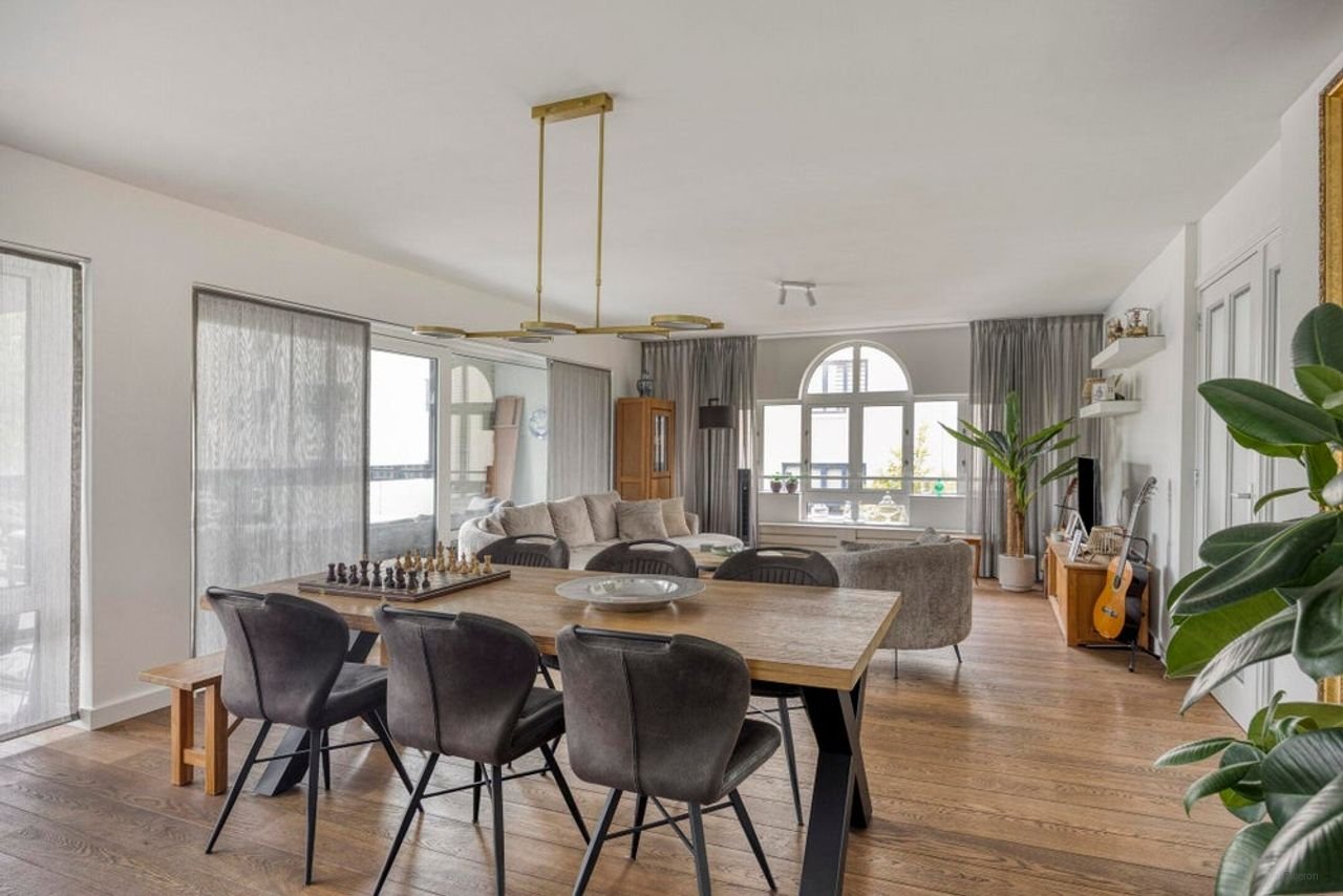 Renovated and furnished apartment (116 m²) in Tilburg - Image 7