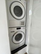 Furnished 90 m² apartment with private parking space - Image 10