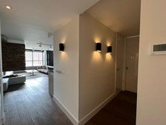 Furnished 90 m² apartment with private parking space - Image 6