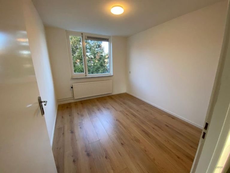 Huis van 125 m² met 4 slaapkamers in De Heeg - Afbeelding 18