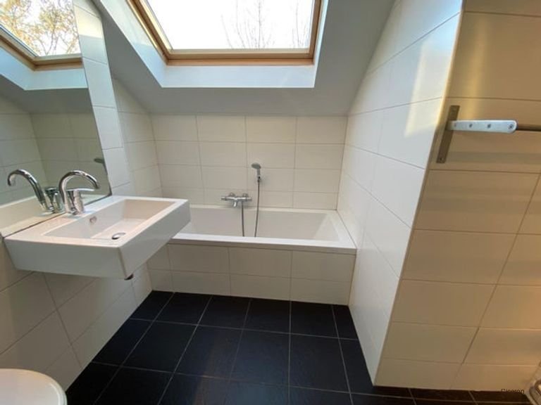 Huis van 125 m² met 4 slaapkamers in De Heeg - Afbeelding 24