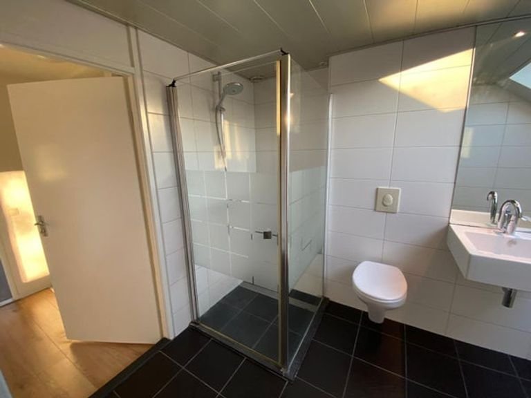 Huis van 125 m² met 4 slaapkamers in De Heeg - Afbeelding 23