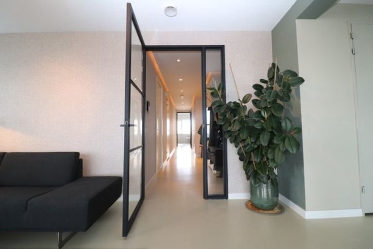 130 m² apartment with sauna on the 29th floor - Image 9