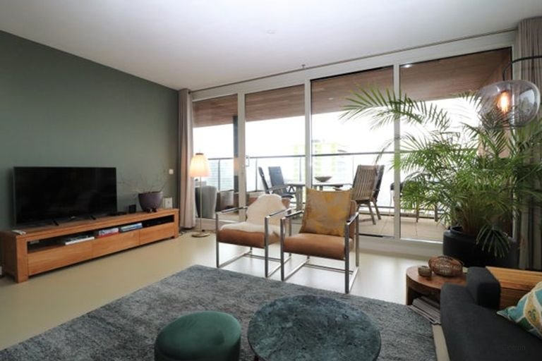 130 m² apartment with sauna on the 29th floor - Image 8