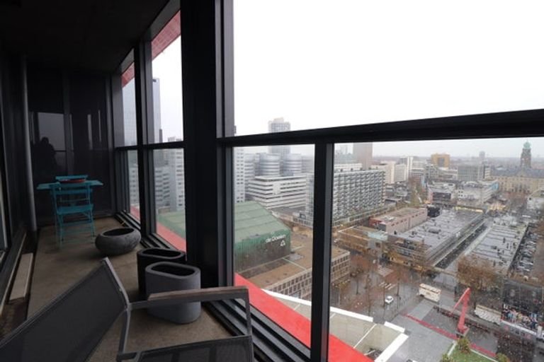 Gemeubileerd hoekappartement op de 17e etage in de Calypso - Afbeelding 9