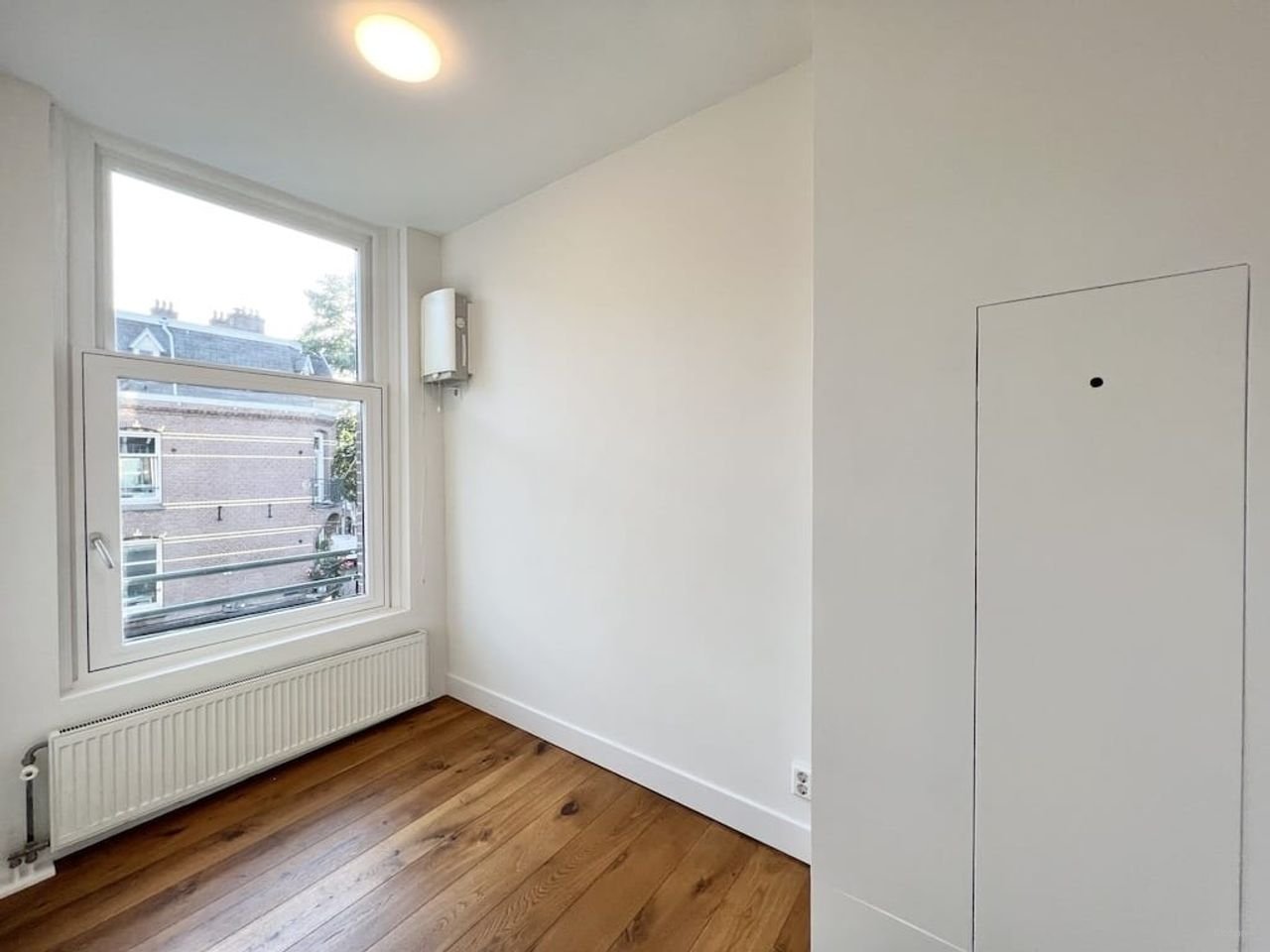 67 m² Apartment with Balcony and Two Bedrooms - Image 8