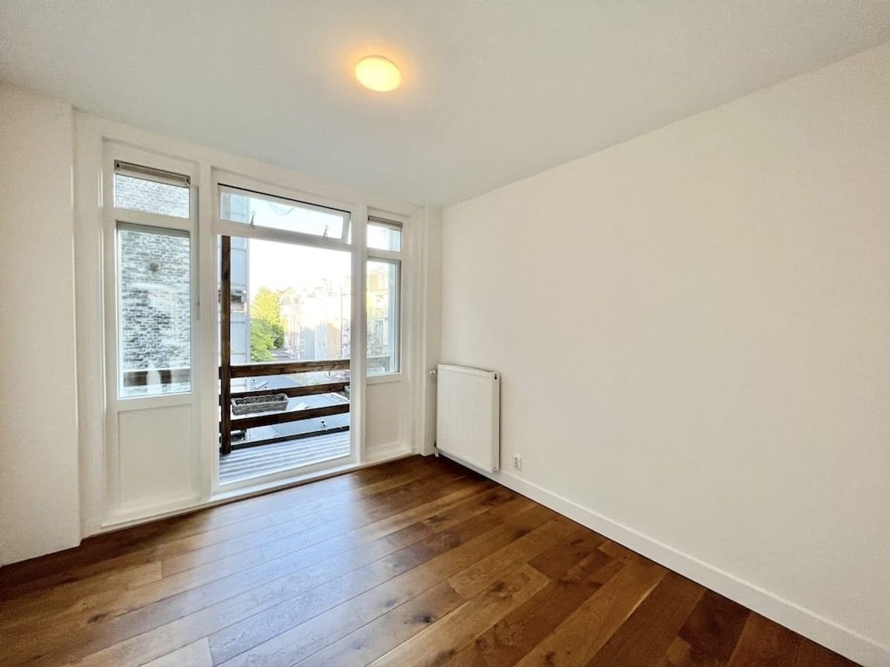 67 m² Apartment with Balcony and Two Bedrooms - Image 10