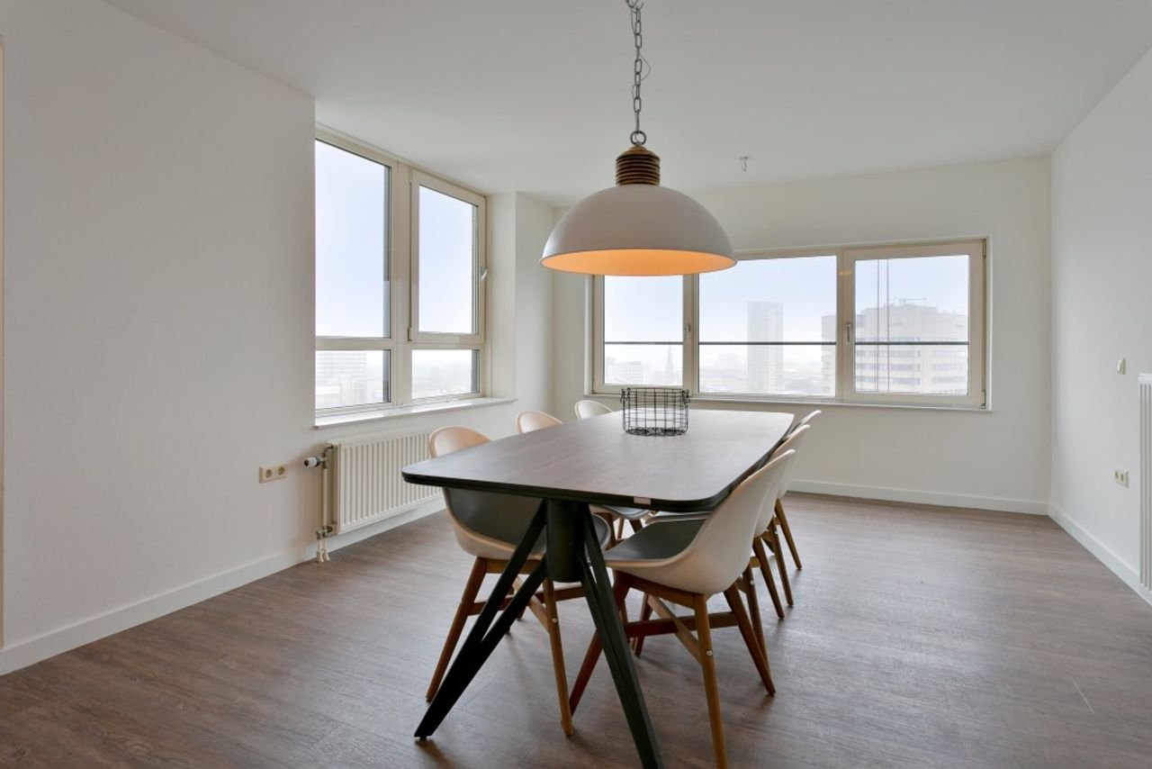 Furnished apartment on the 16th floor - Image 9
