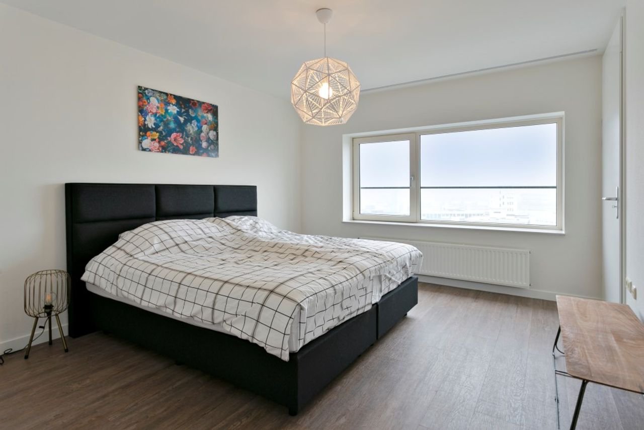 Furnished apartment on the 16th floor - Image 13