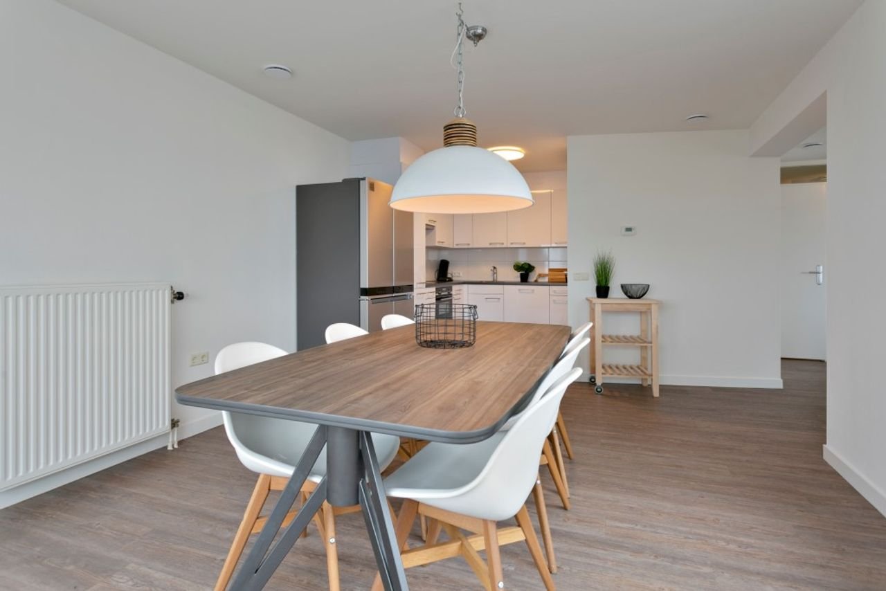 Furnished apartment on the 16th floor - Image 11