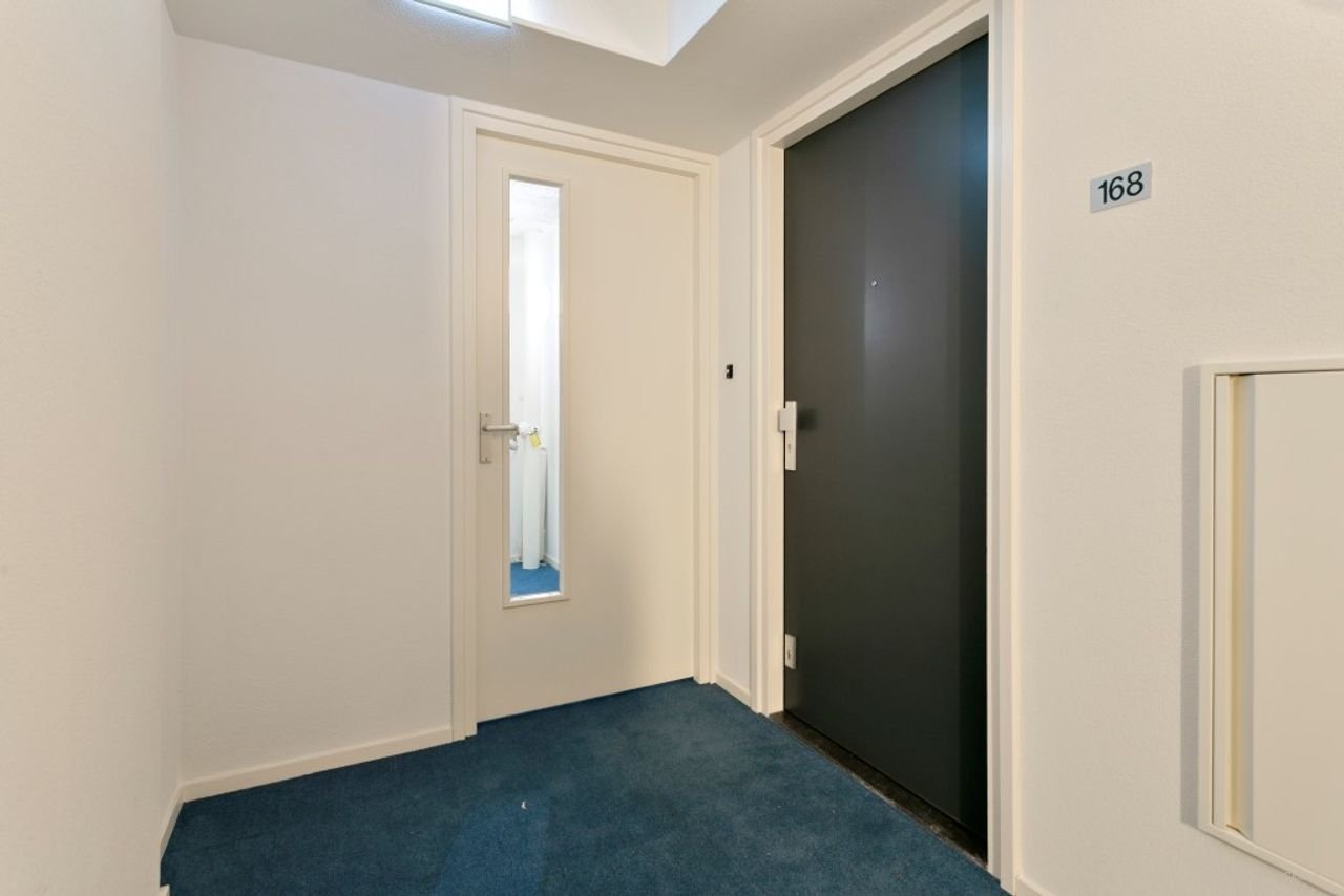 Furnished apartment on the 16th floor - Image 3