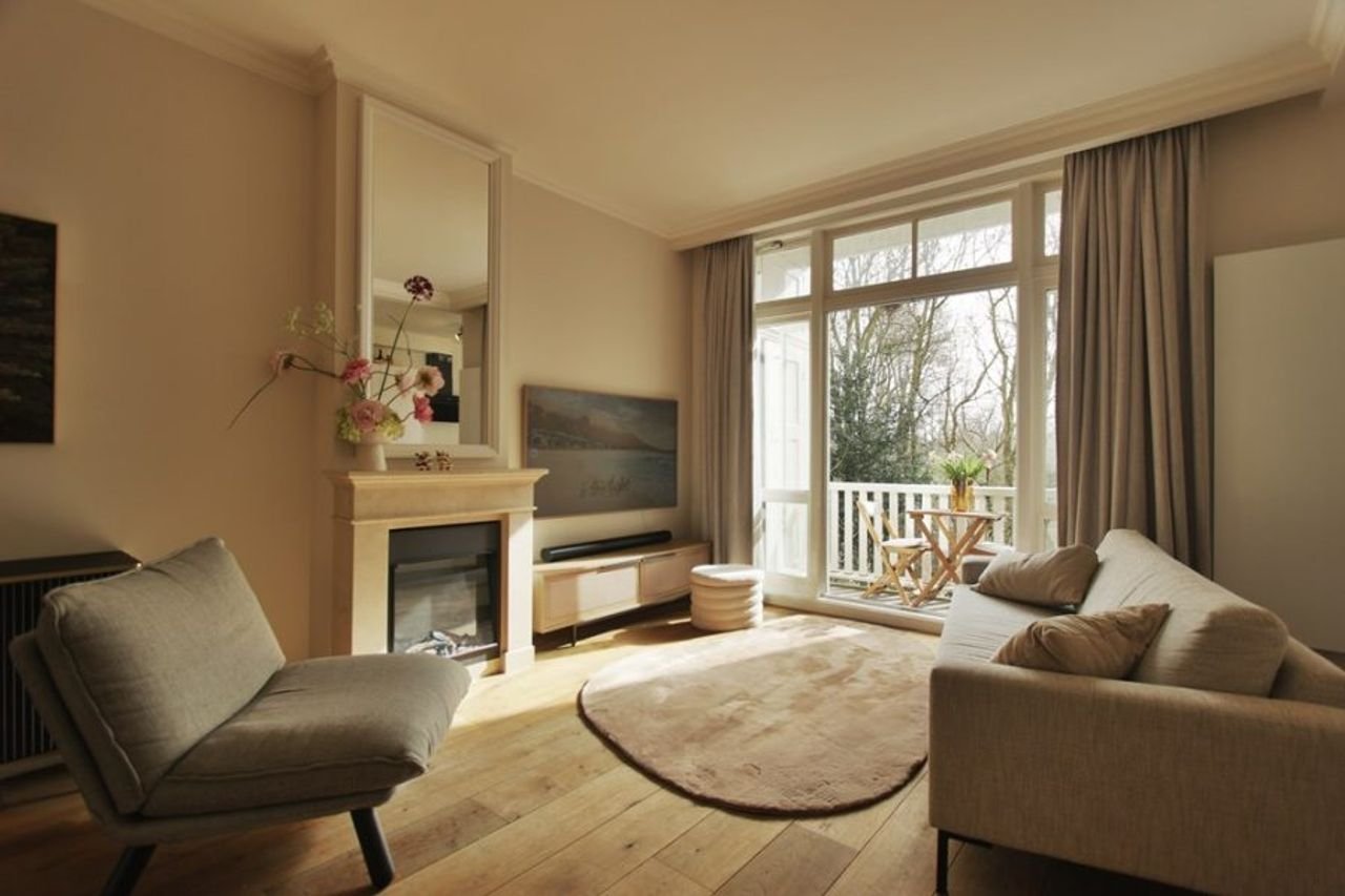 Bright 2-bedroom apartment directly adjacent to Vondelpark - Image 3