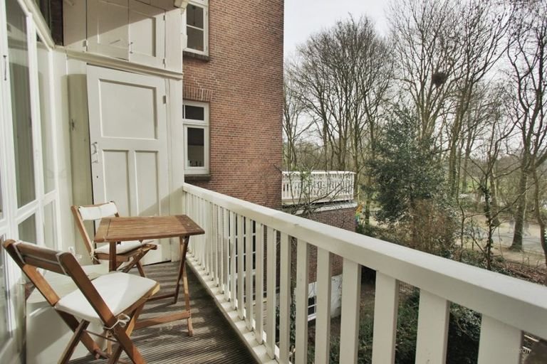Bright 2-bedroom apartment directly adjacent to Vondelpark - Image 6
