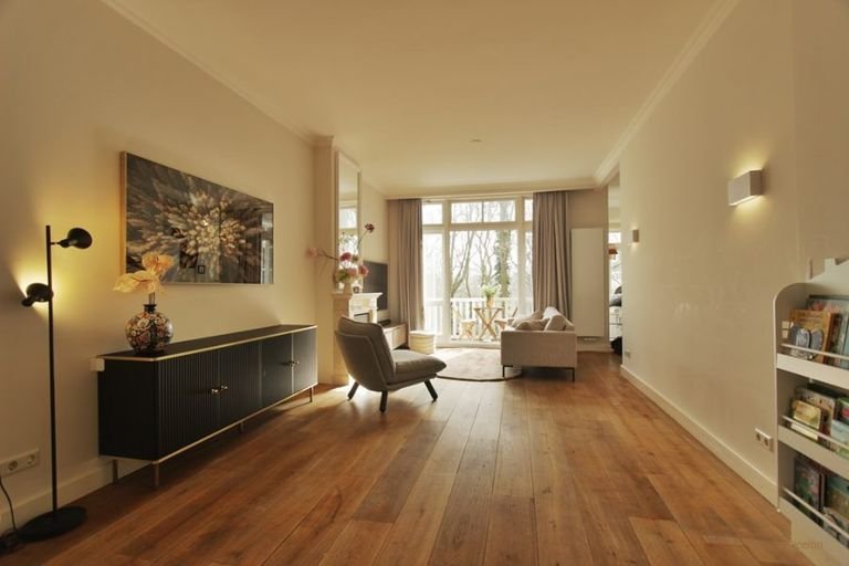 Bright 2-bedroom apartment directly adjacent to Vondelpark - Image 12