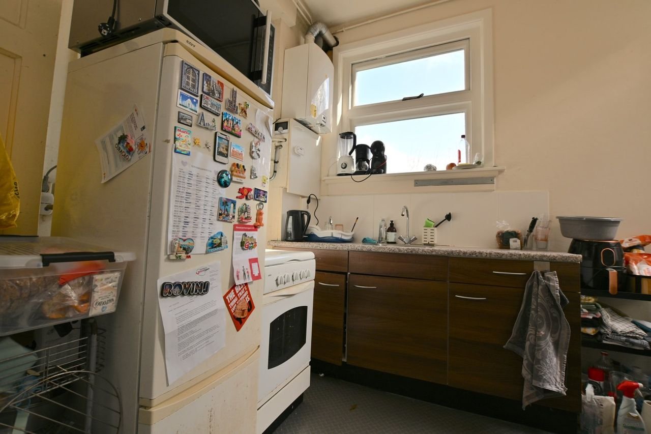 Bright student room (17 m²) at Bernoulliplein - Image 10