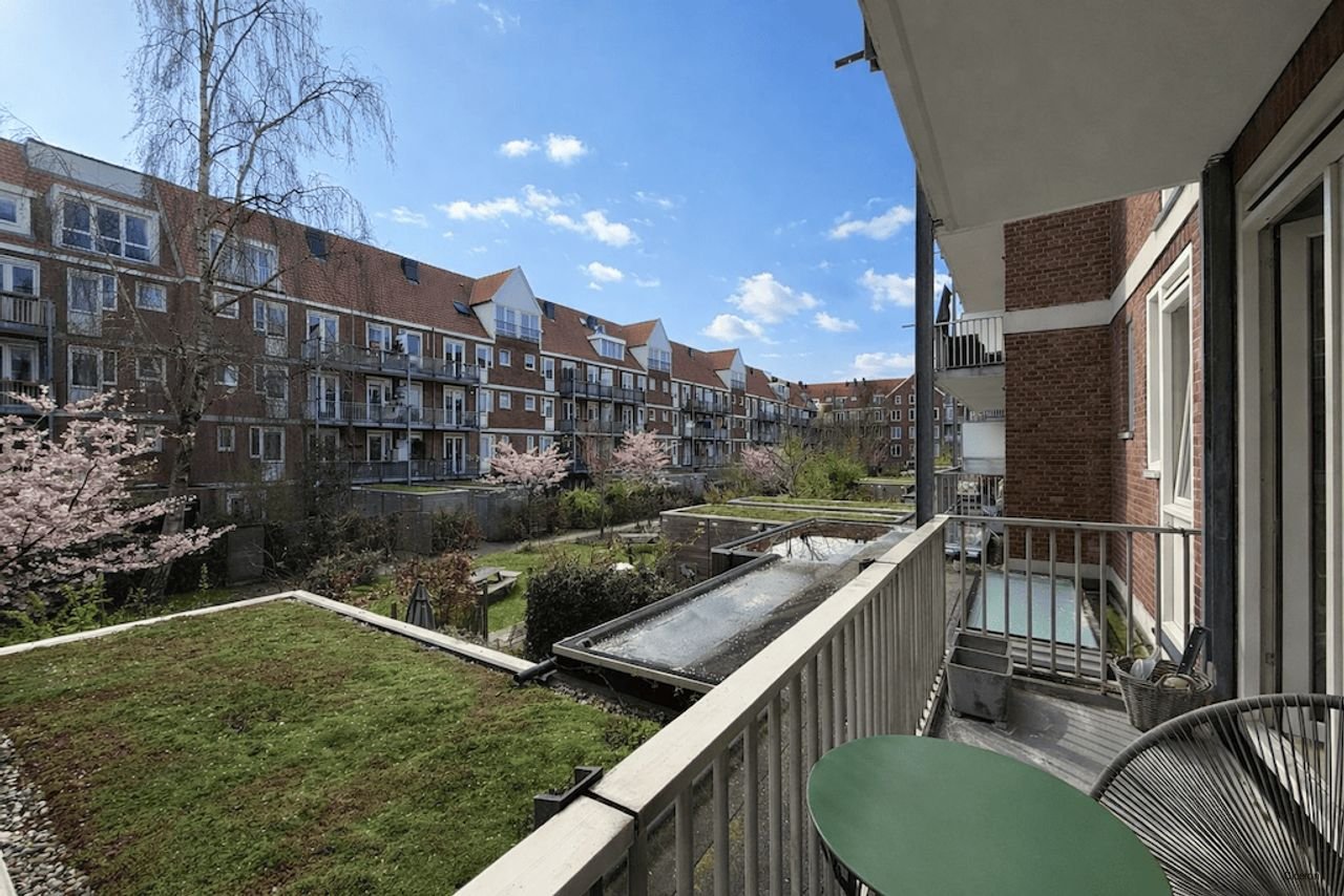 Furnished 4-room apartment in Amsterdam East - Image 7