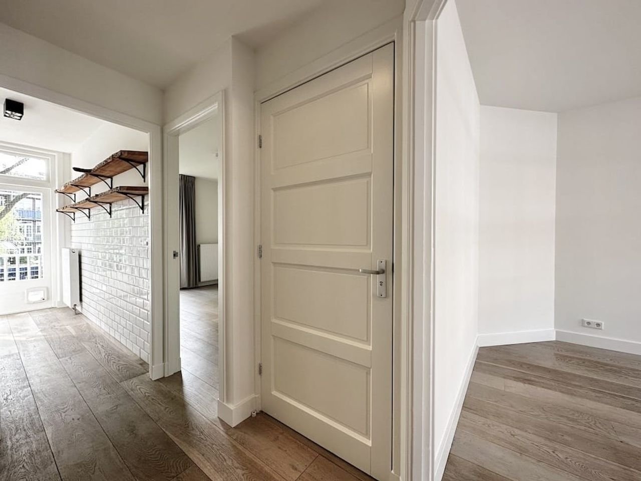 Modern 2-bedroom apartment in the Rivierenbuurt - Image 12