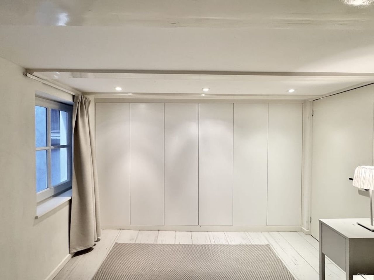 Furnished 2-bedroom apartment on the Rokin - Image 11