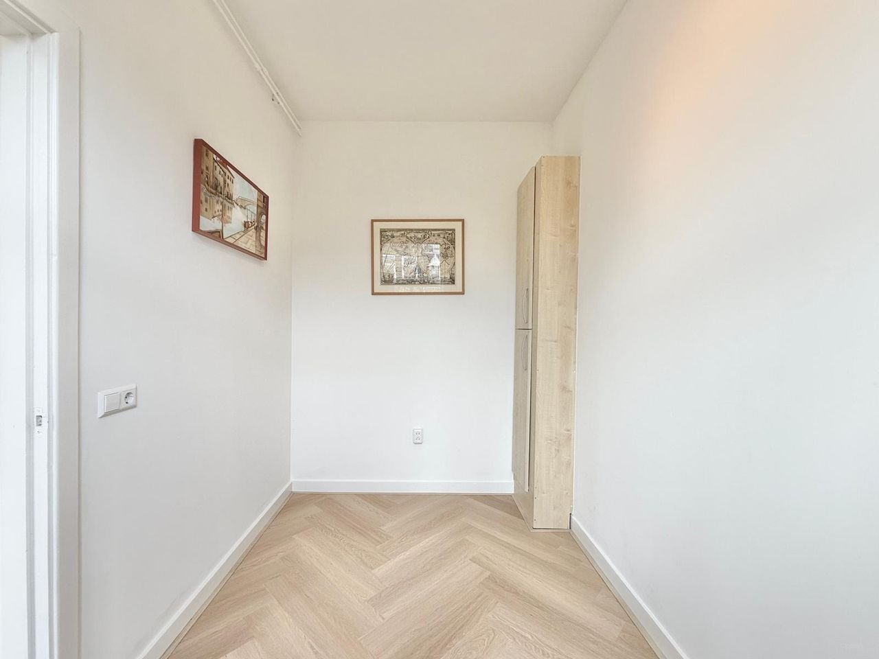 Furnished 98m² apartment in the Helmersbuurt - Image 12