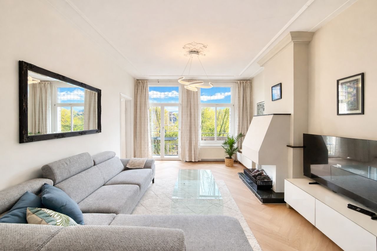 Furnished 98m² apartment in the Helmersbuurt - Image 2