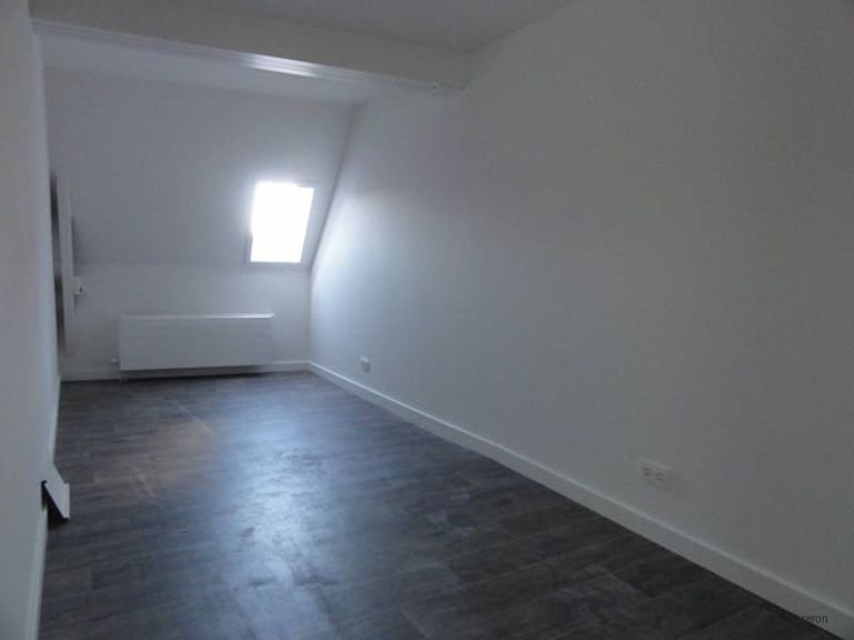 Bright 92 m² apartment in Den Bosch city center - Image 5