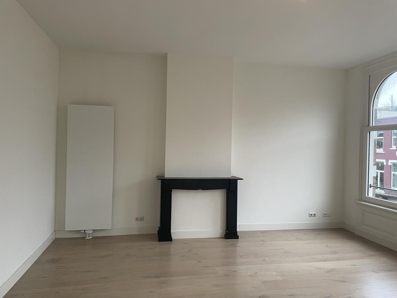 Bright 65 m² apartment on Weteringschans - Image 3