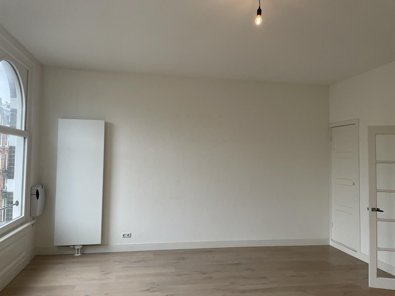 Bright 65 m² apartment on Weteringschans - Image 4