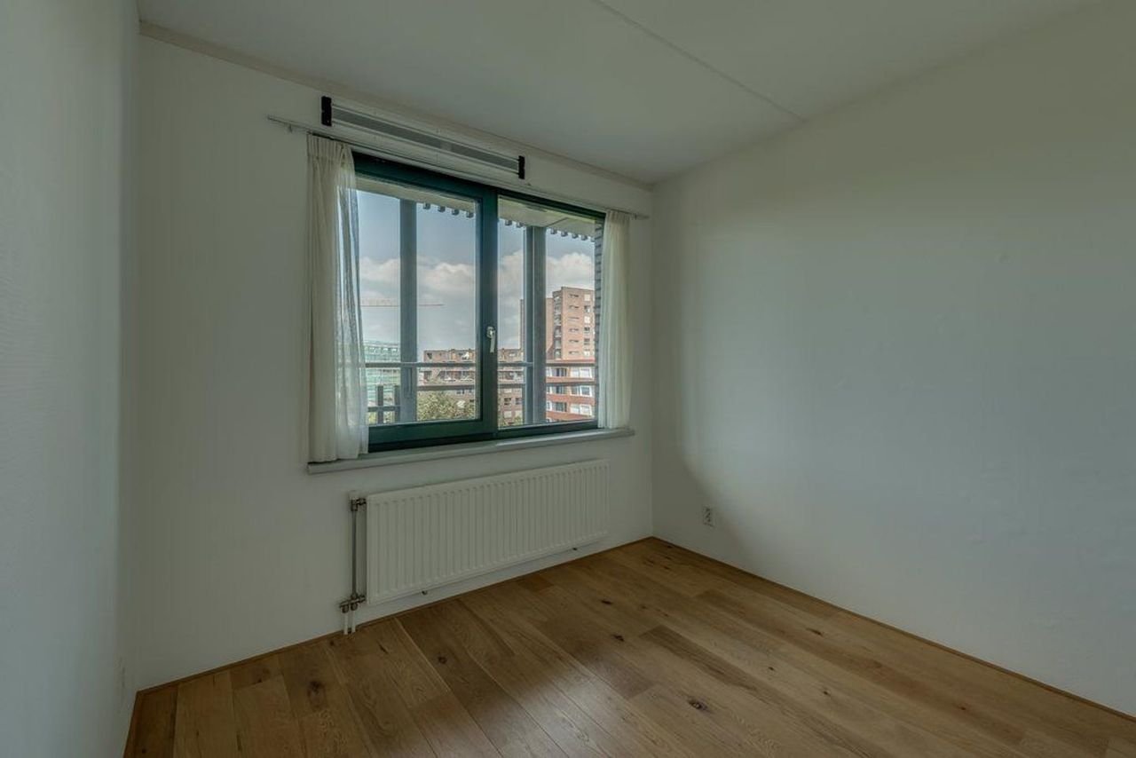 Sunny 4-room apartment in Eemkwartier - Image 15