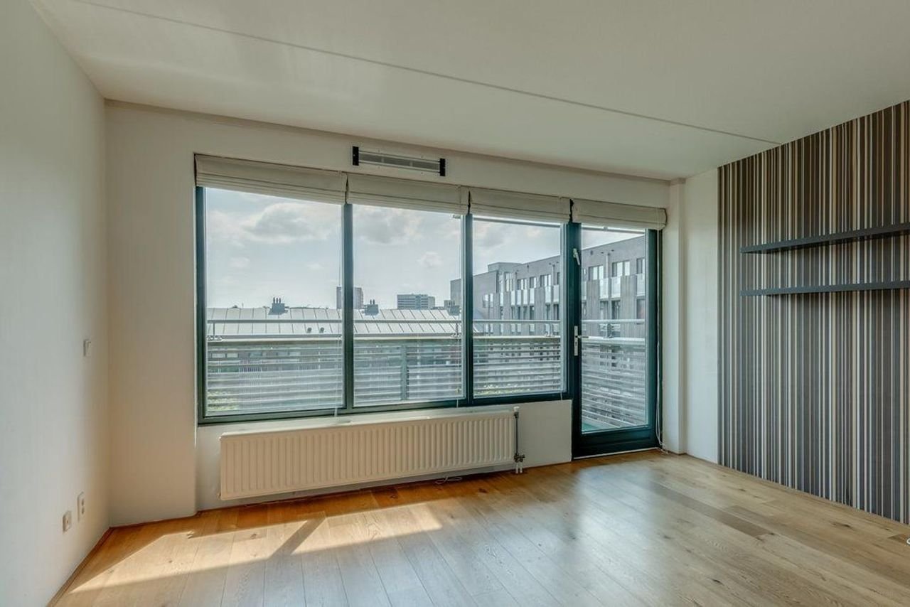 Sunny 4-room apartment in Eemkwartier - Image 8