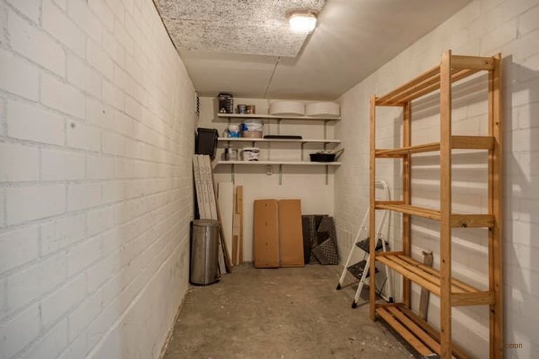 Bright two-room apartment with balcony in the center of Den Bosch - Image 24