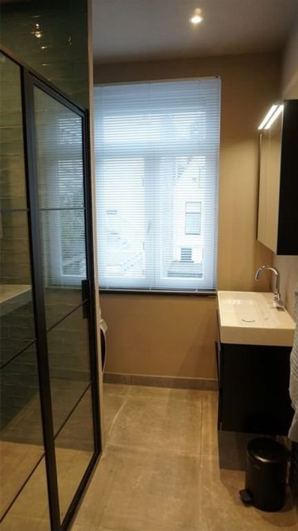 Furnished 60m² apartment in the Jordaan - Image 20