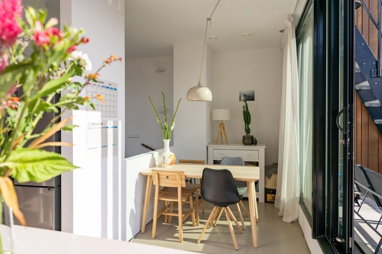 Furnished upper-floor apartment with roof terrace on IJburg - Image 4