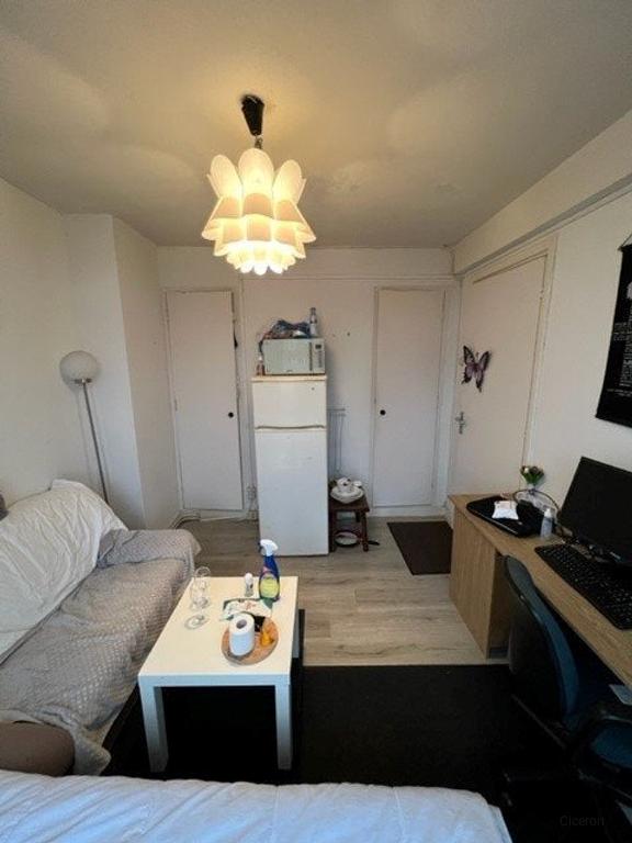Kamer met zonnig balkon in Zeeheldenbuurt - Afbeelding 3