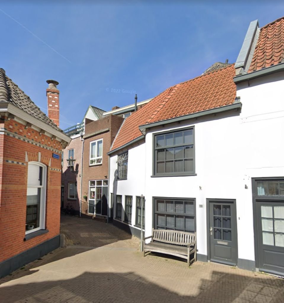 Unfurnished 65 m² maisonette in the center of Kampen - Image 1
