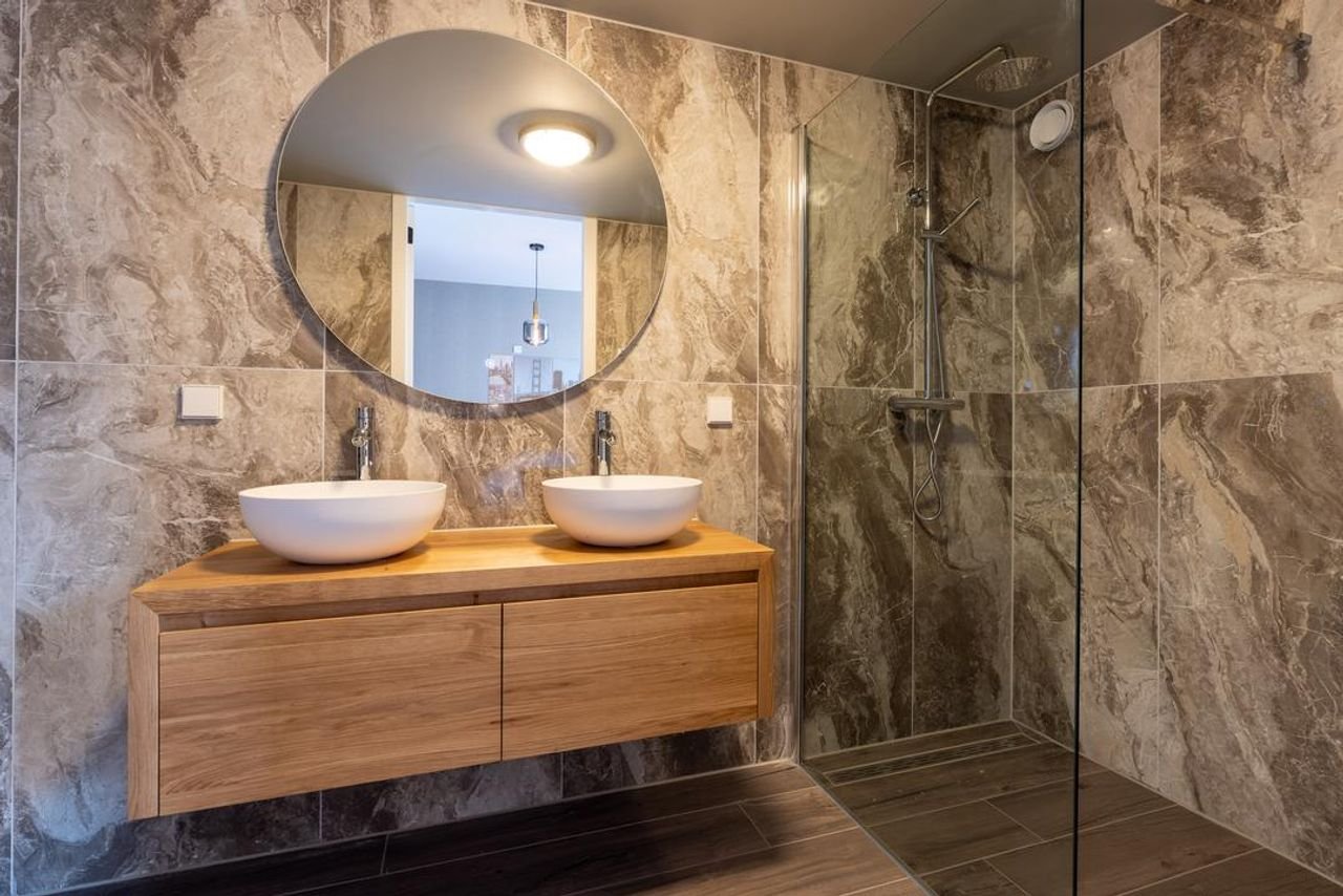 Furnished apartment with mezzanine and parking space in Hilversum - Image 11