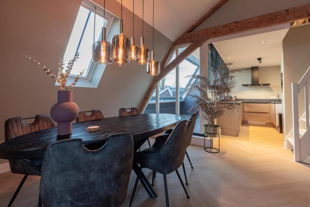 Gemeubileerd 4-kamerappartement met balkon - Afbeelding 5