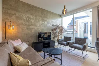 Furnished apartment with mezzanine and parking space in Hilversum