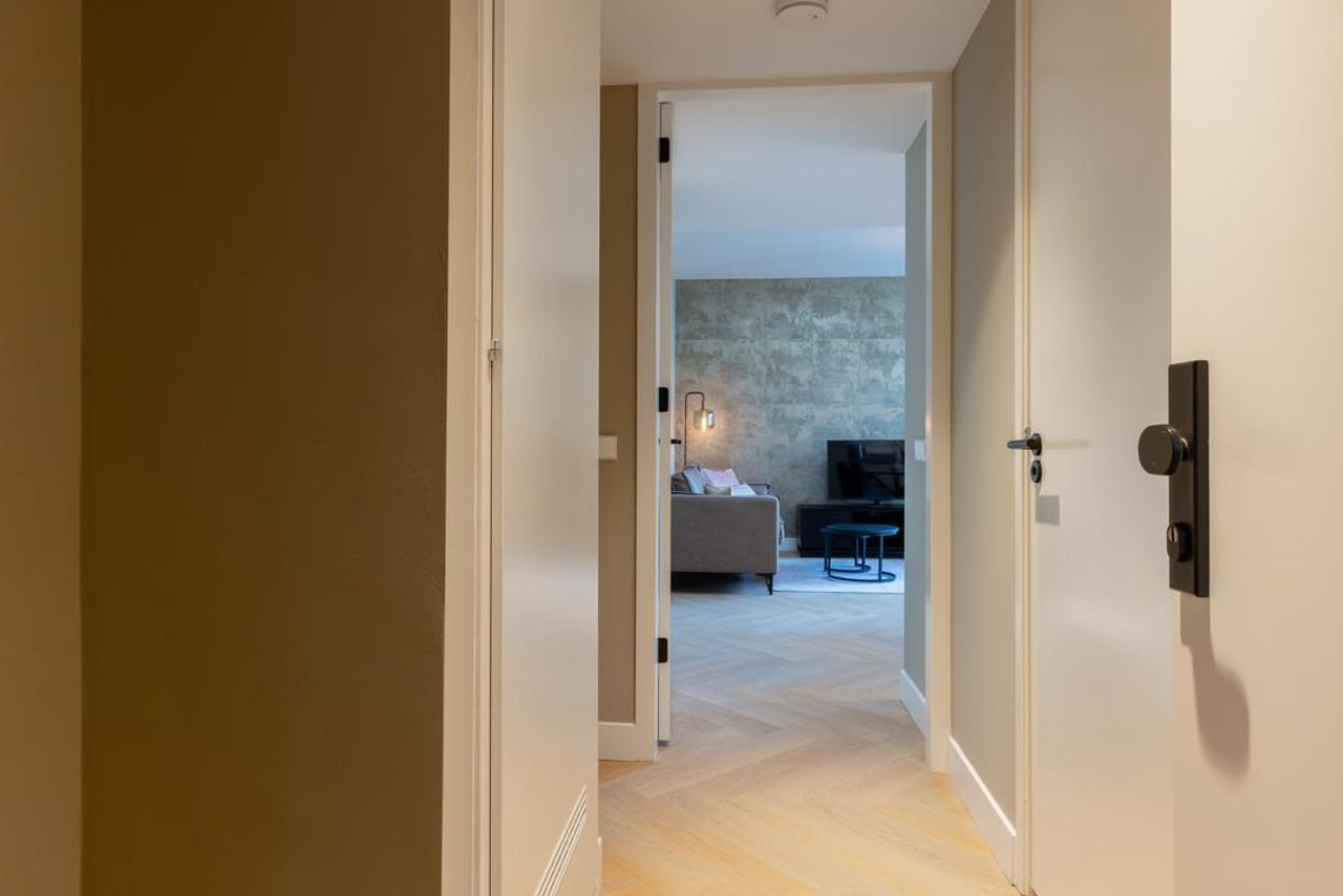 Furnished apartment with mezzanine and parking space in Hilversum - Image 6