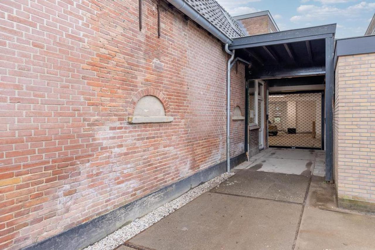 Gemeubileerd 4-kamerappartement met balkon - Afbeelding 21